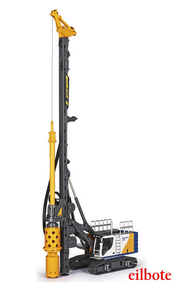 Bauer BG 28H Großdrehbohrgerät auf Trägergerät BT75D  UW 65 Modell von Conrad 1:50