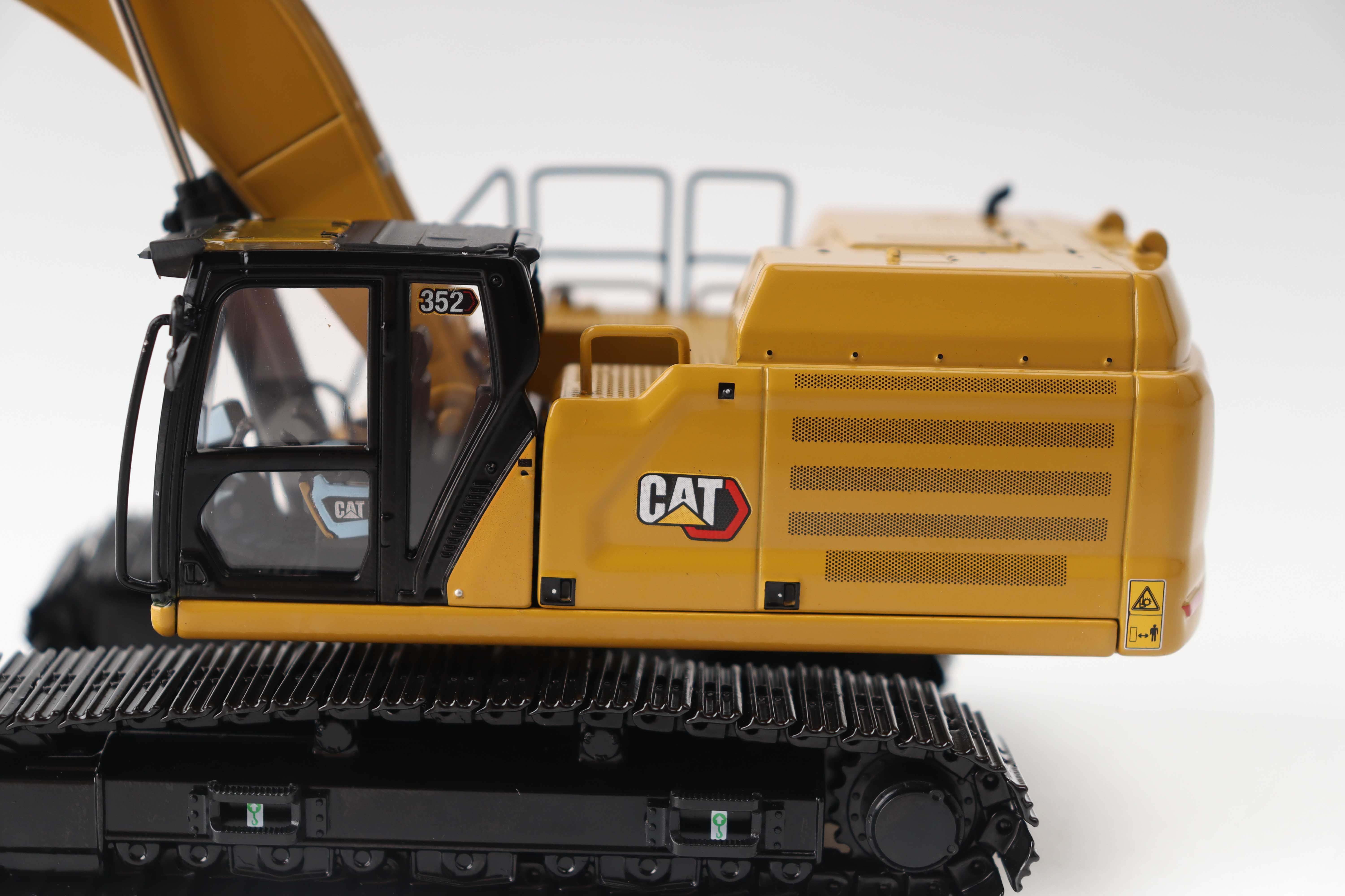 Cat 352 Raupenbagger Modell von DieCast Masters 1:50