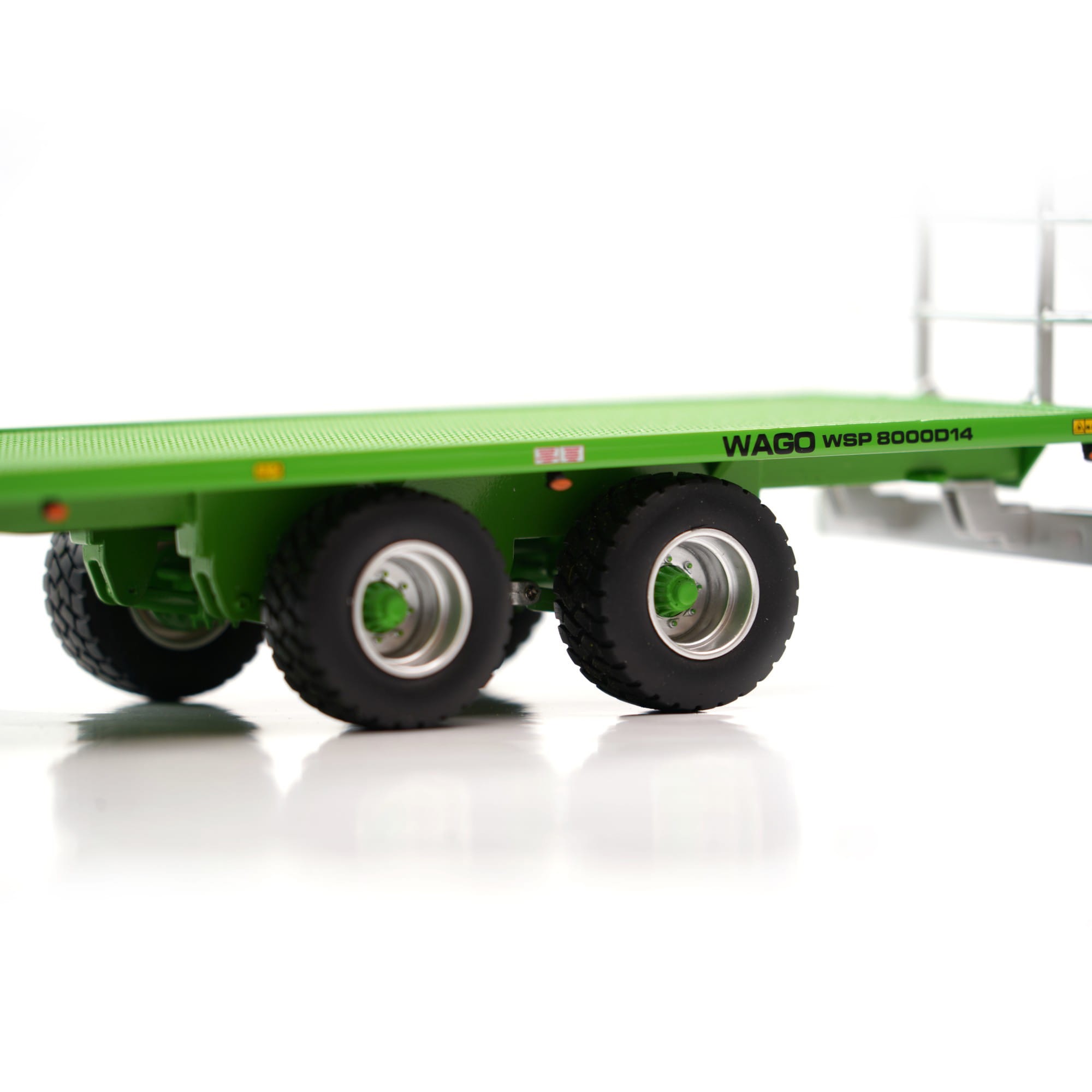 Joskin Wago WSP80000D14 Modell von Universal Hobbies 1:32
