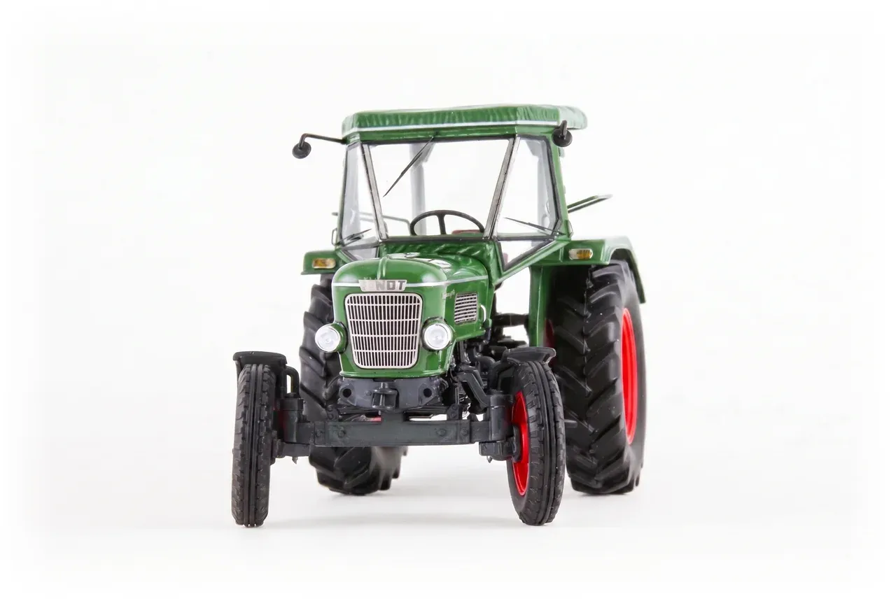 Fendt Farmer 3 S 2WD mit Peko Verdeck 1st Edition Modell von Agrarfox 1:32