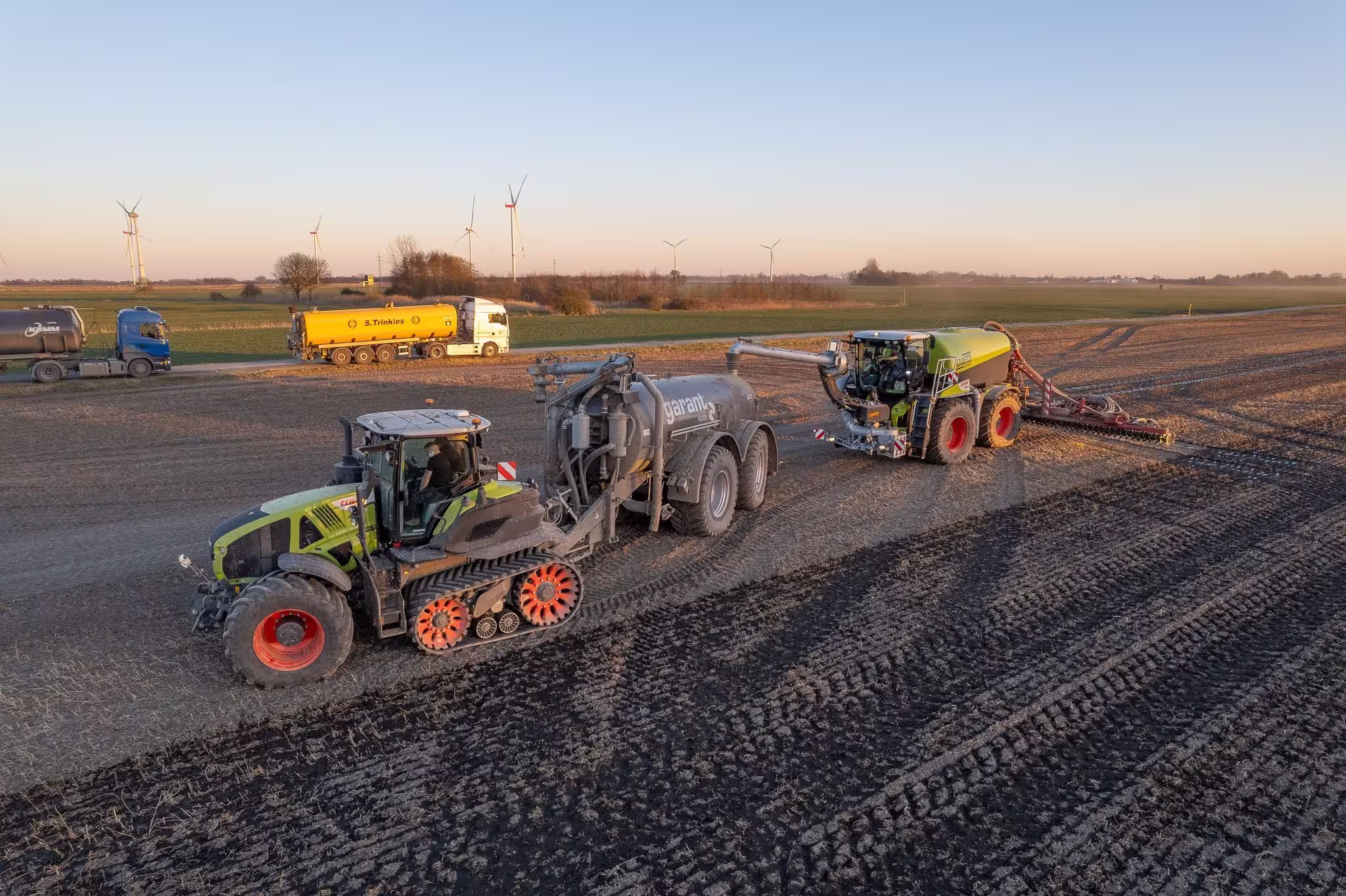 Poster Claas Xerion 4200 und Axion 960 mit Kotte Güllefass eilbote-onlineshop - Agrarfox