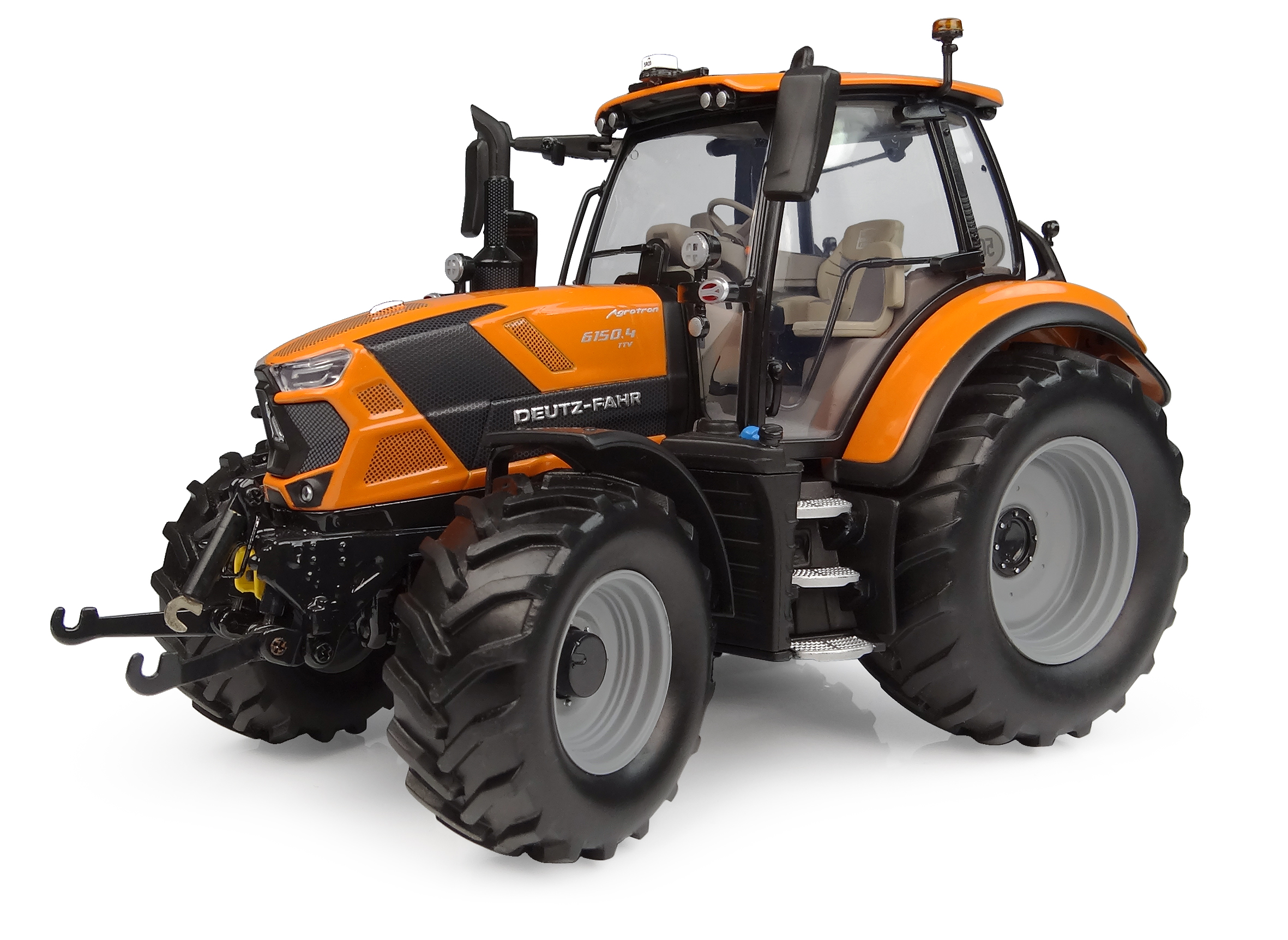 Deutz-Fahr 6150.4 TTV Municipal version Modell von Universal Hobbies 1:32