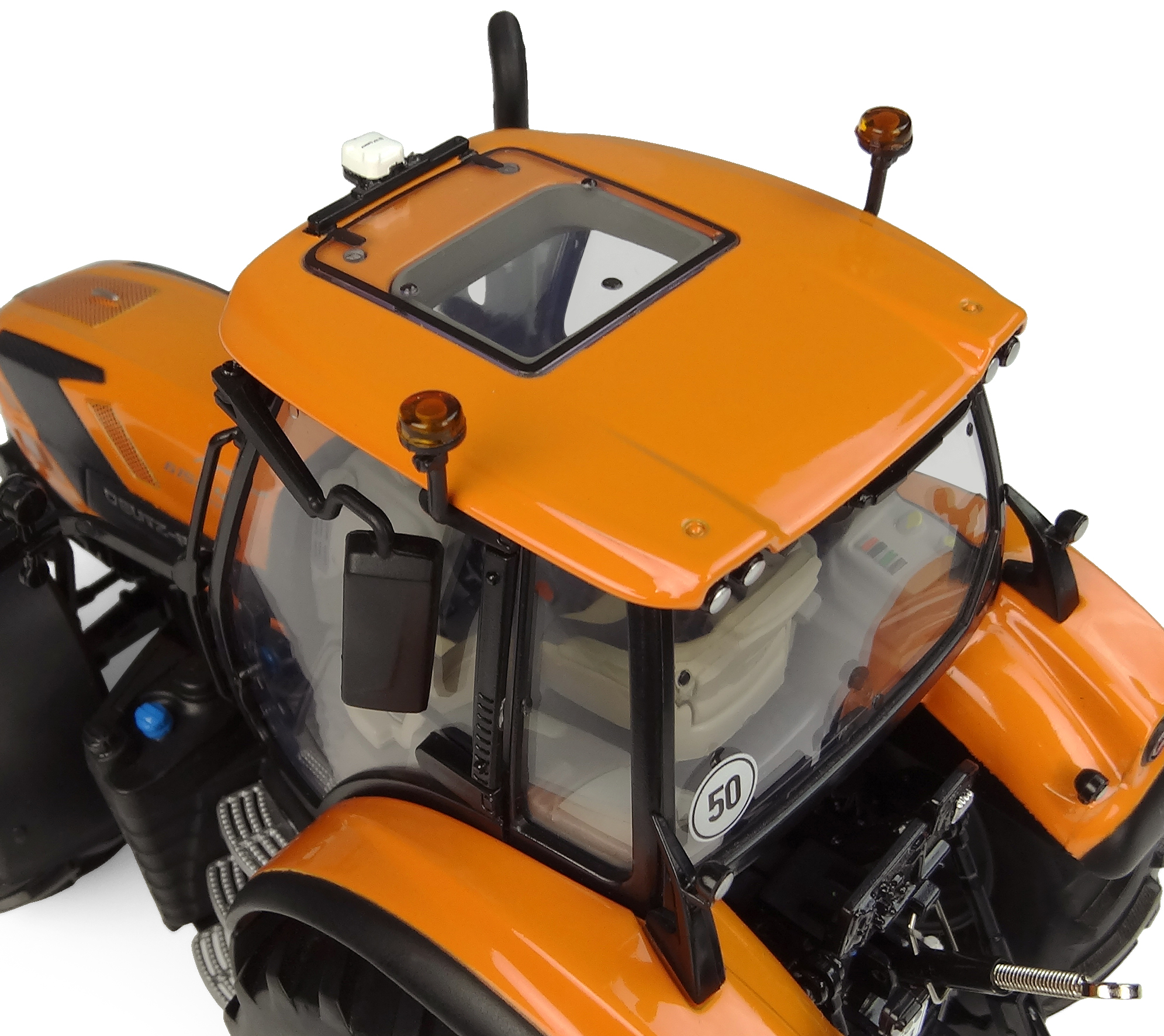 Deutz-Fahr 6150.4 TTV Municipal version Modell von Universal Hobbies 1:32