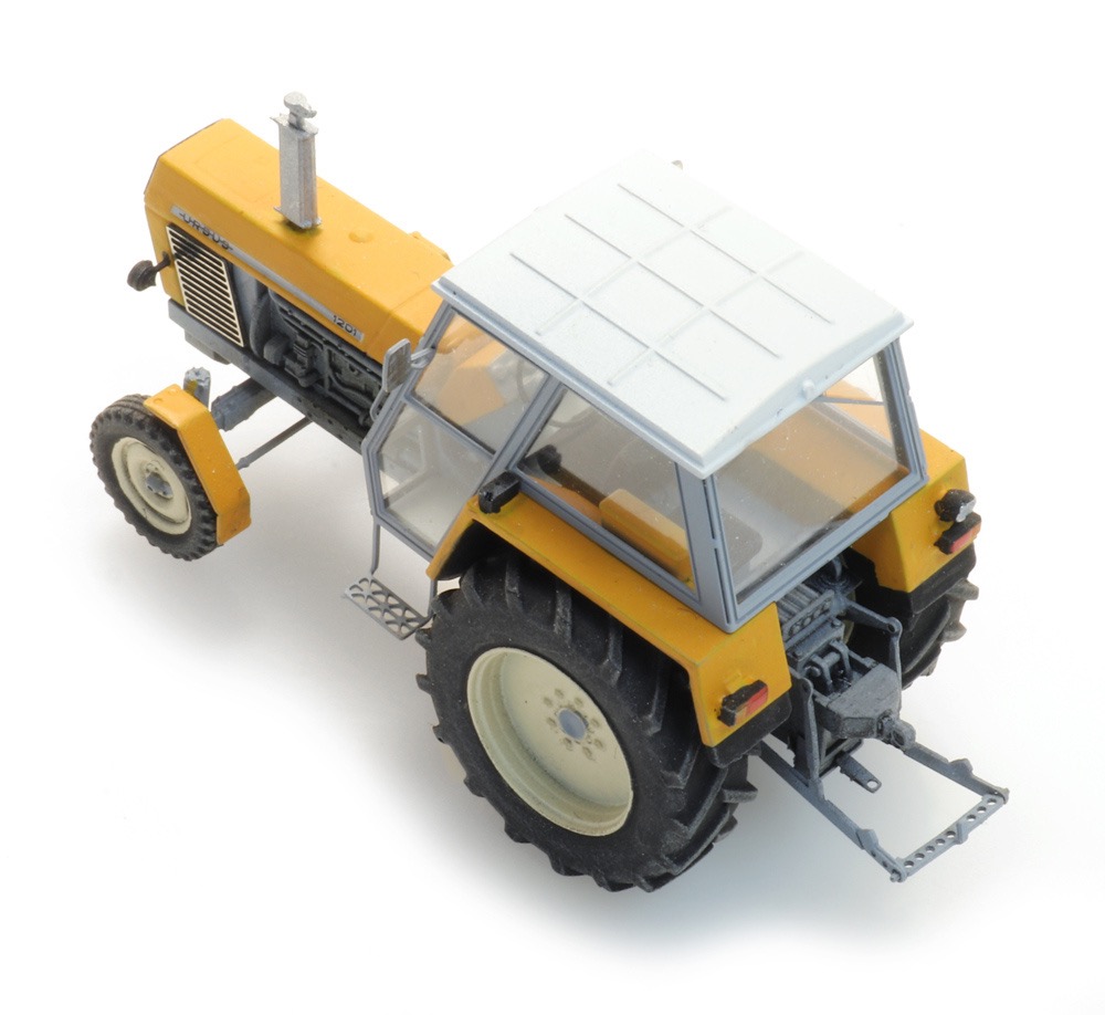 Ursus 1201 Traktor gelb Modell von Artitec 1:87