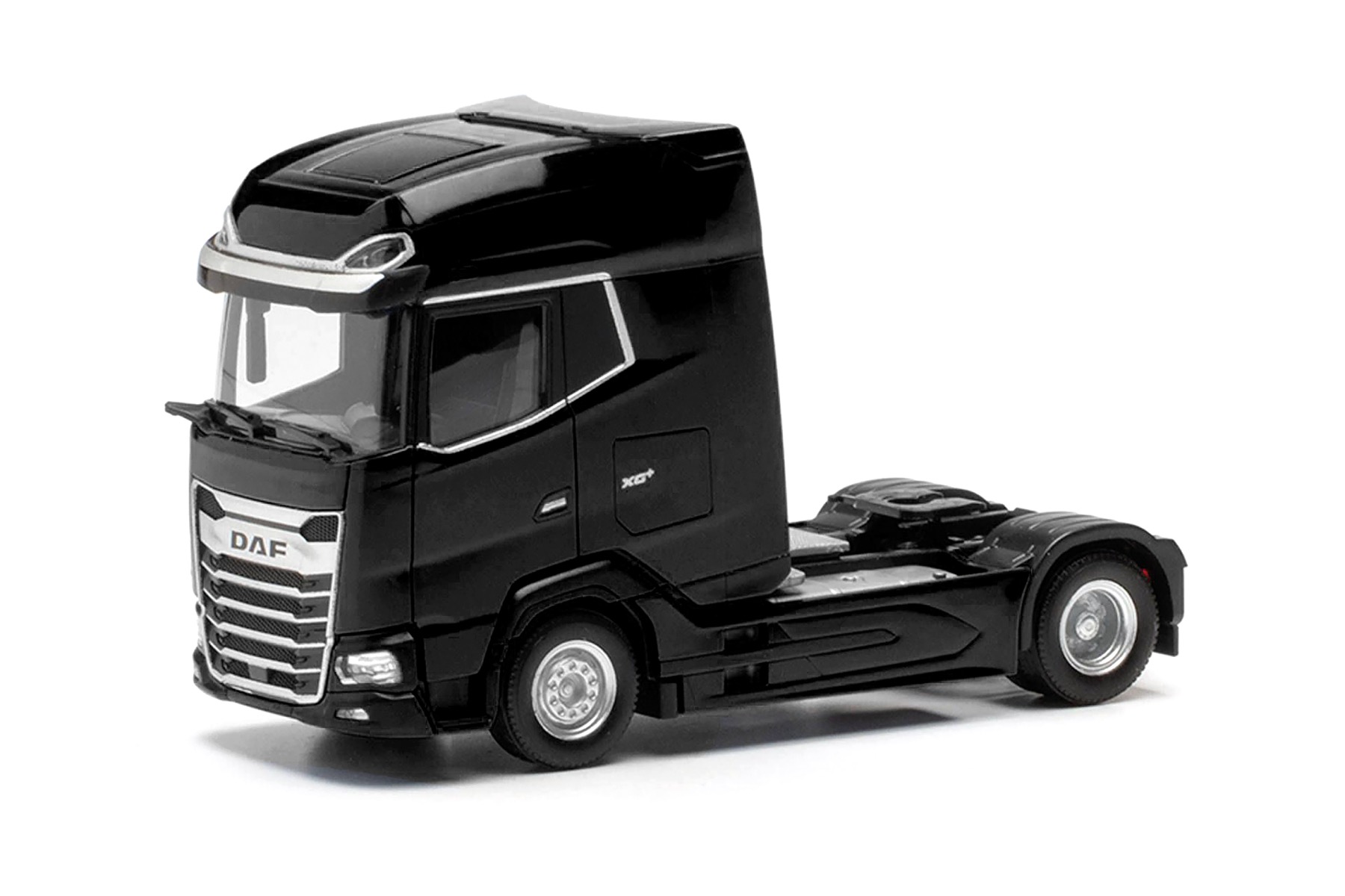 DAF XG+ Zugmaschine 2achs schwarz Modell von herpa 1:87