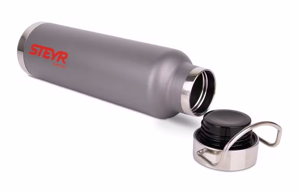 Steyr Trinkflasche isoliert-1