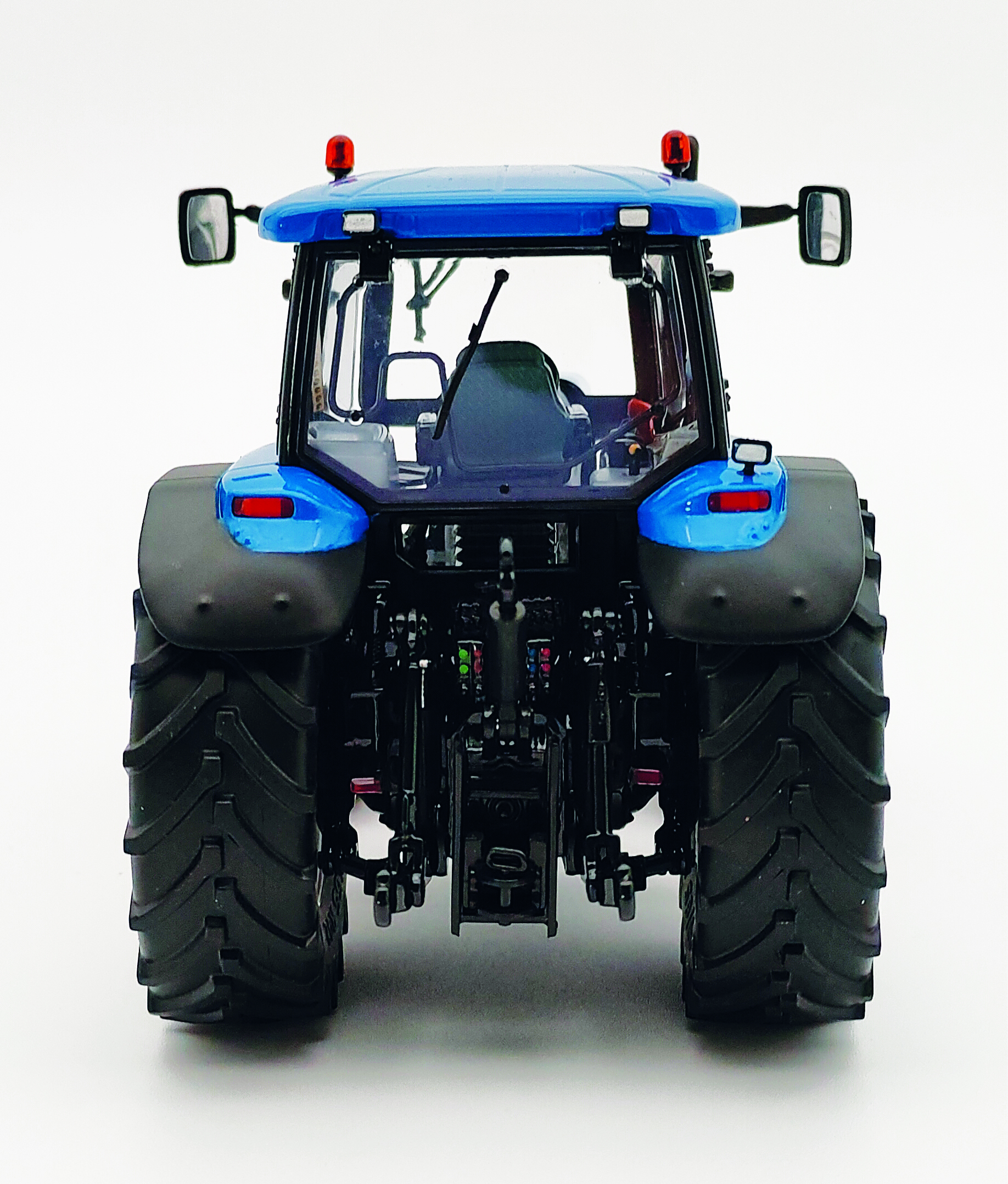New Holland TM 175 G2 mit Frontgewicht Modell von Ros 1:32