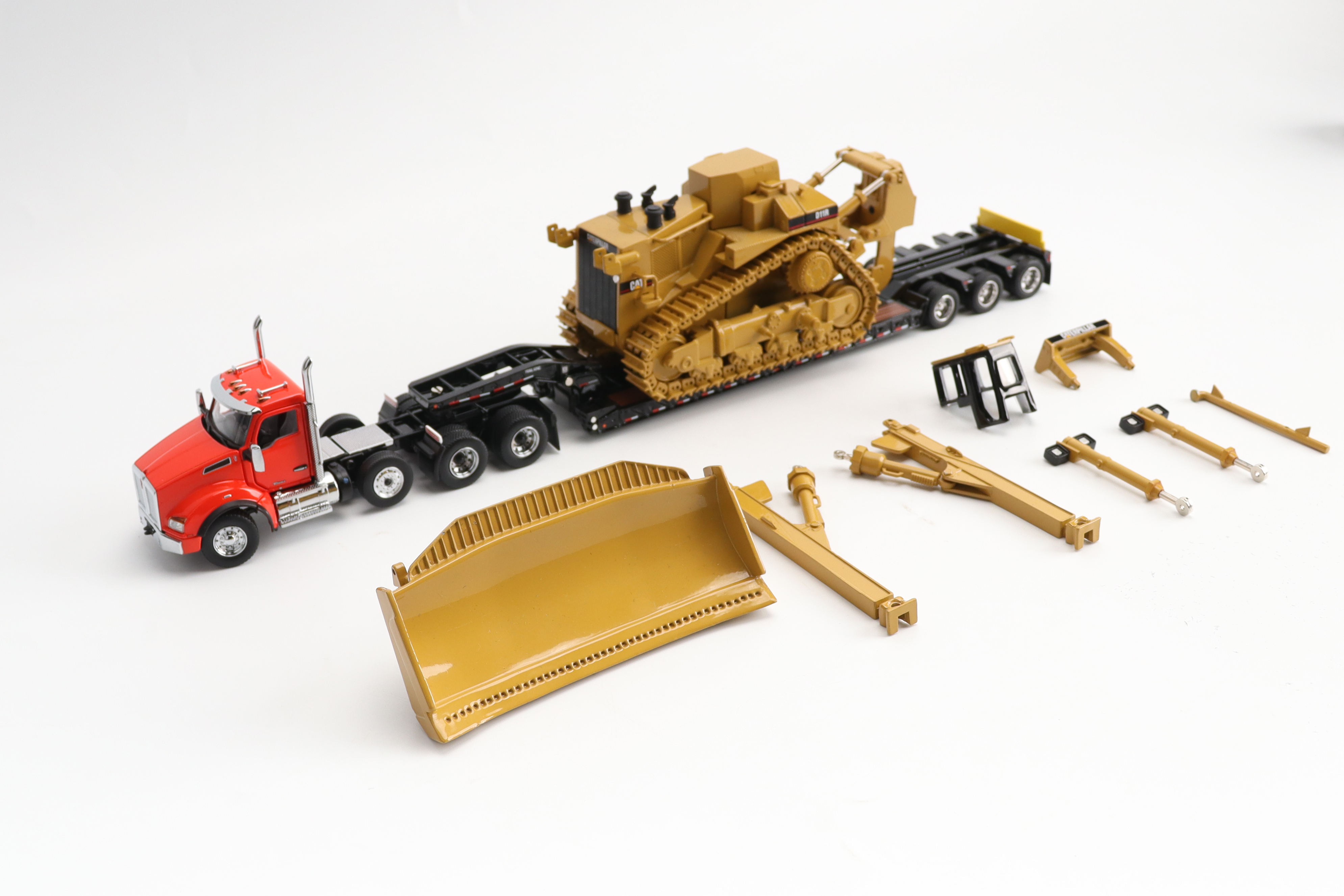 Kenworth T880 mit D11R-Zubehör-Ladung Modell von DieCast Masters 1:50