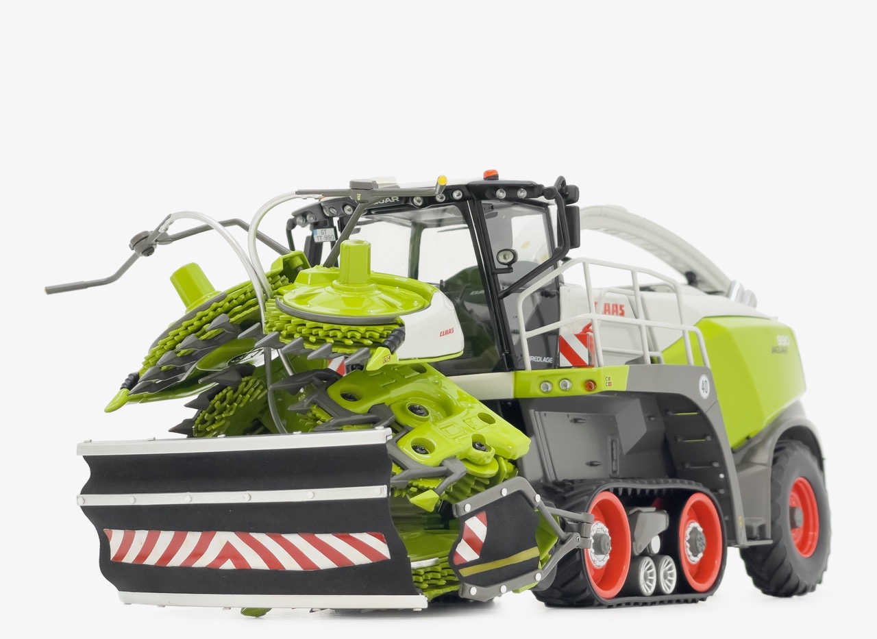Claas Jaguar 990 Terra Trac mit Orbis 900 Transportsystem Modell von MarGe Models 1:32