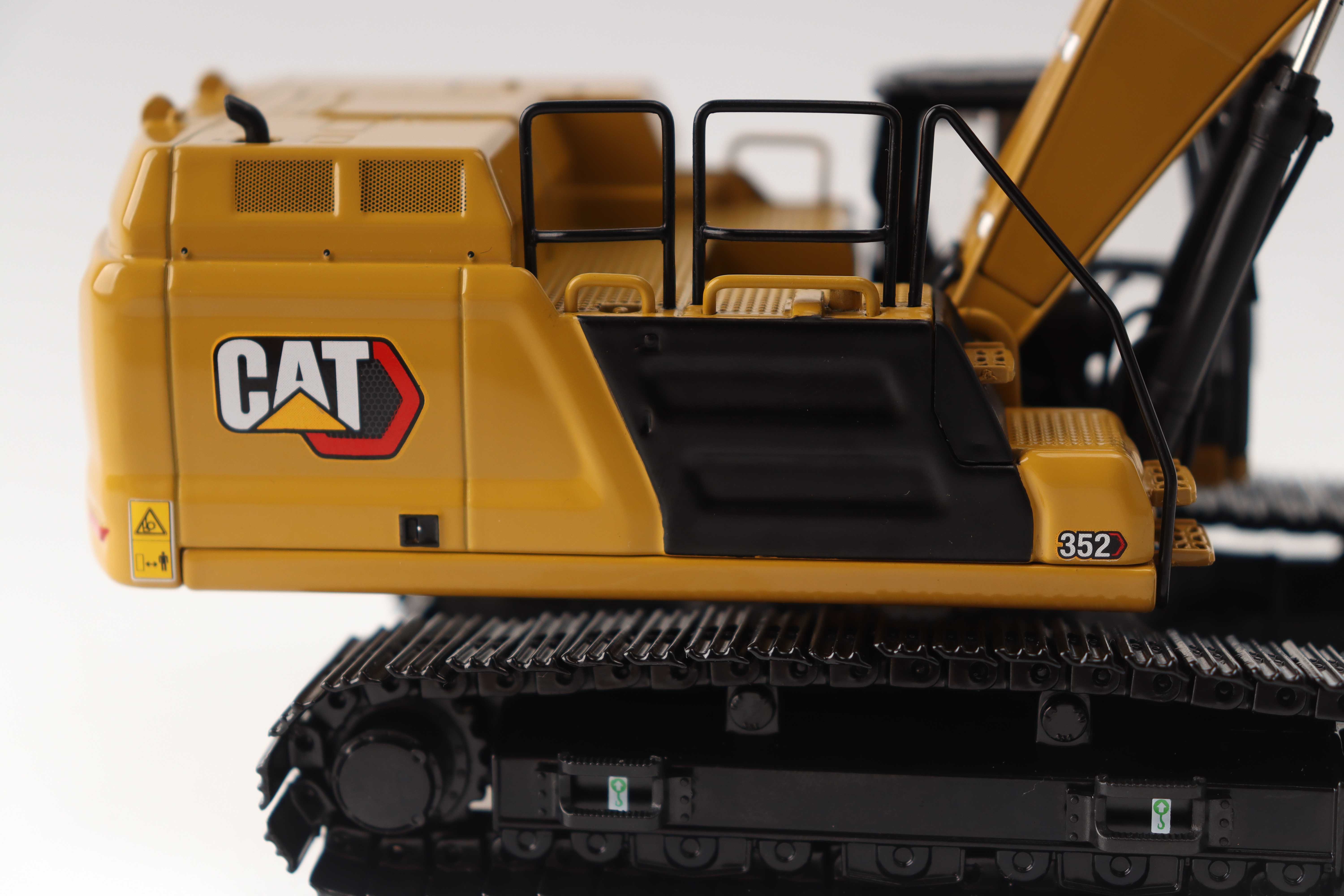 Cat 352 Raupenbagger Modell von DieCast Masters 1:50