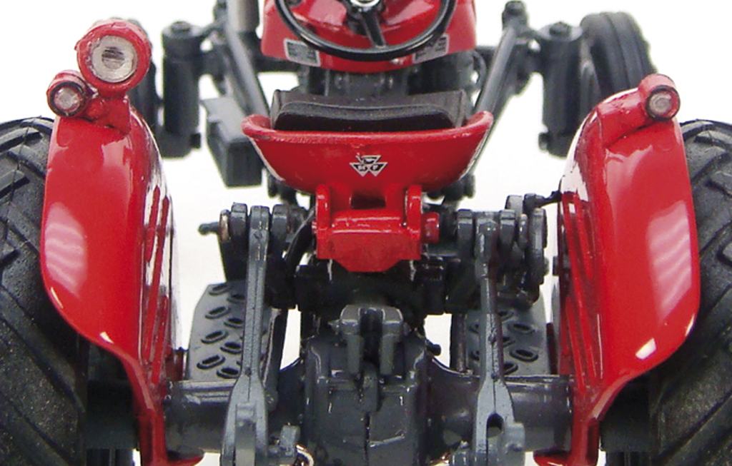 Massey Ferguson 35X Modell von Universal Hobbies 1:32