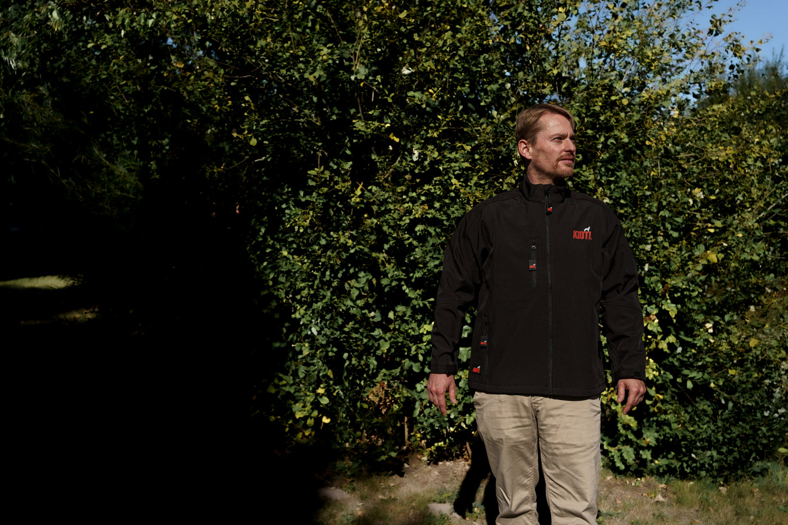 KIOTI Softshelljacke schwarz