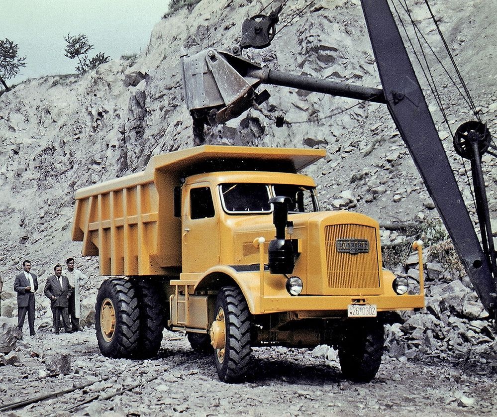 Kaelble 100 Jahre Baumaschinen Band 2: Muldenkipper Raupen & Kranwagen