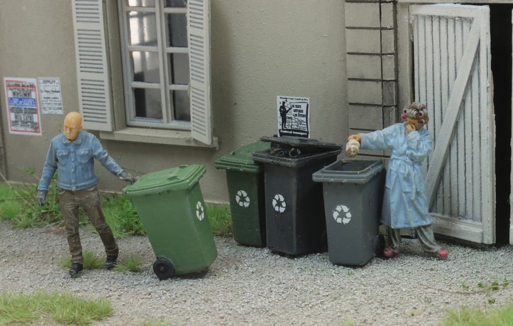Vier Mülltonnen Modell von Artitec 1:87