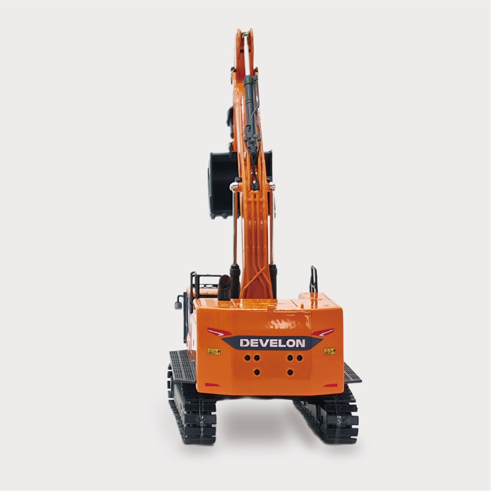 Develon DX800LC Modell von Imc Models 1:50