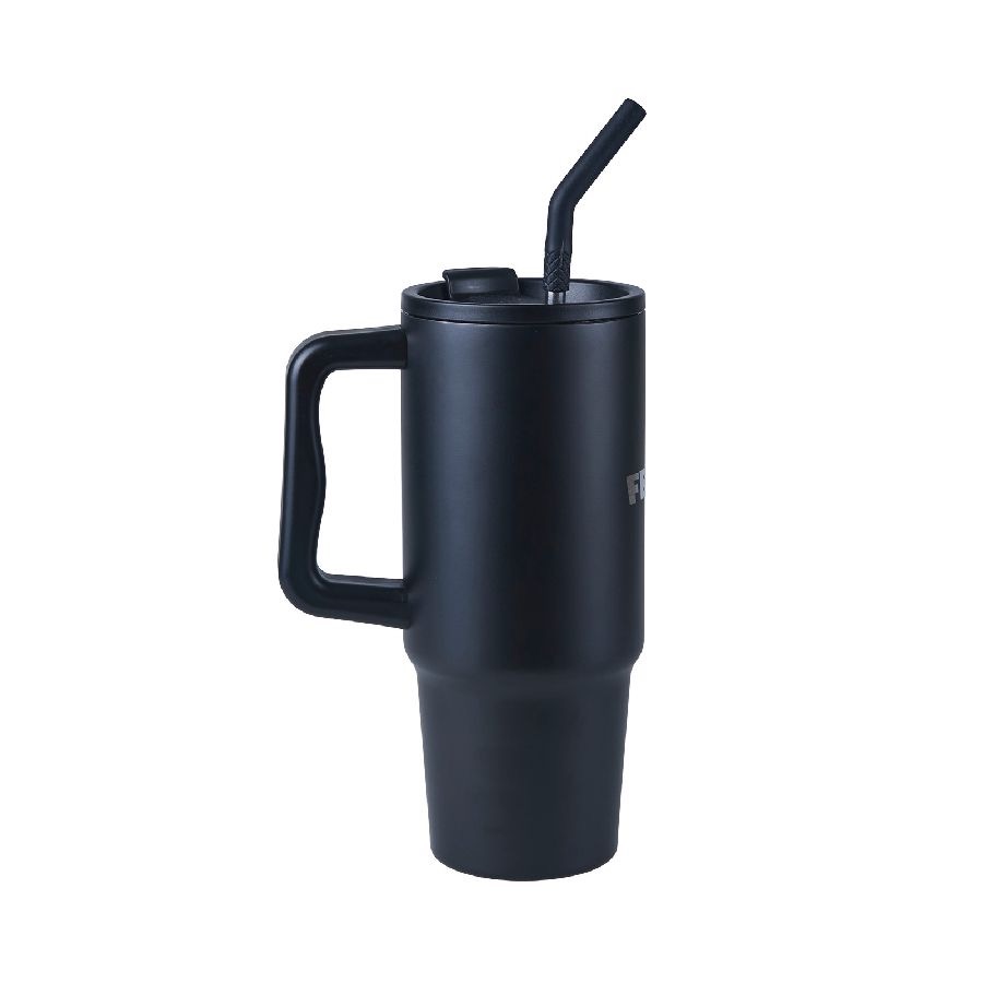 Fendt Schwarzer Thermobecher XL – Recyceltes Metall