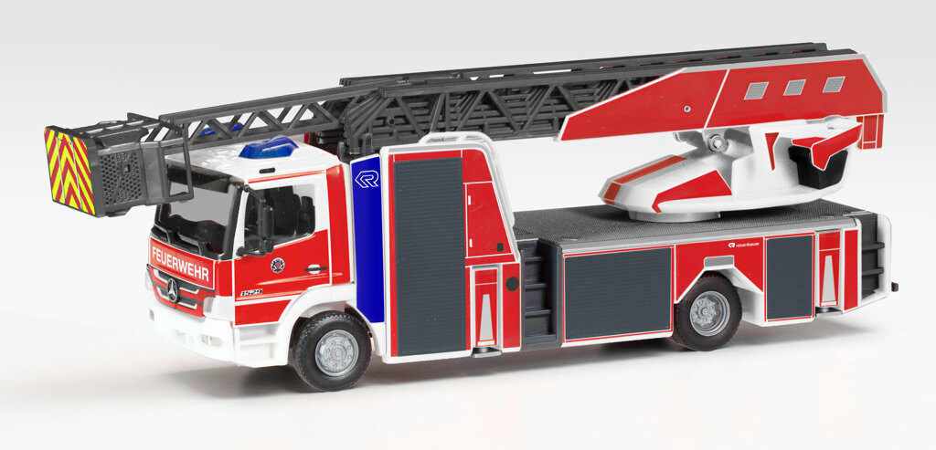 Mercedes-Benz Atego Rosenbauer Drehleiter Feuerwehr Bremen  Modell von herpa 1:87