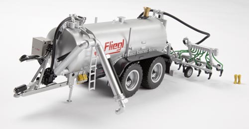 Fliegl Güllefass VFW 18.000 L Profiline Tandem mit Güllegrubber GUG 6 m Modell von Wiking 1:32