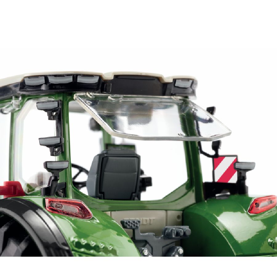 Fendt 832 Vario Modell von Wiking 1:32