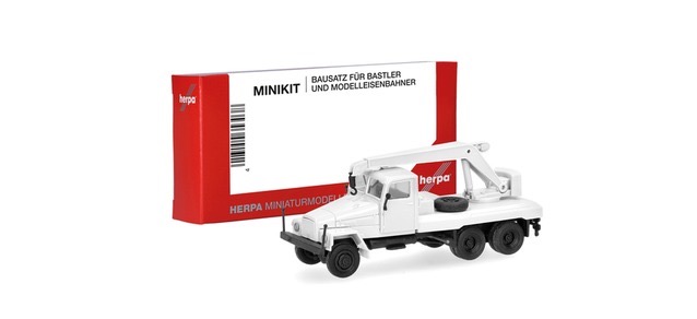MiniKit IFA G5 Kran-LKW 3achs - weiß Modell von Herpa 1:87