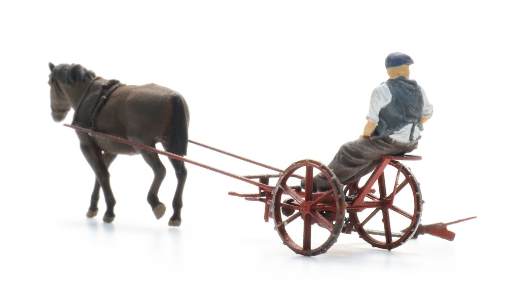Mähbalken mit Pferd und Figur Modell von Artitec 1:87
