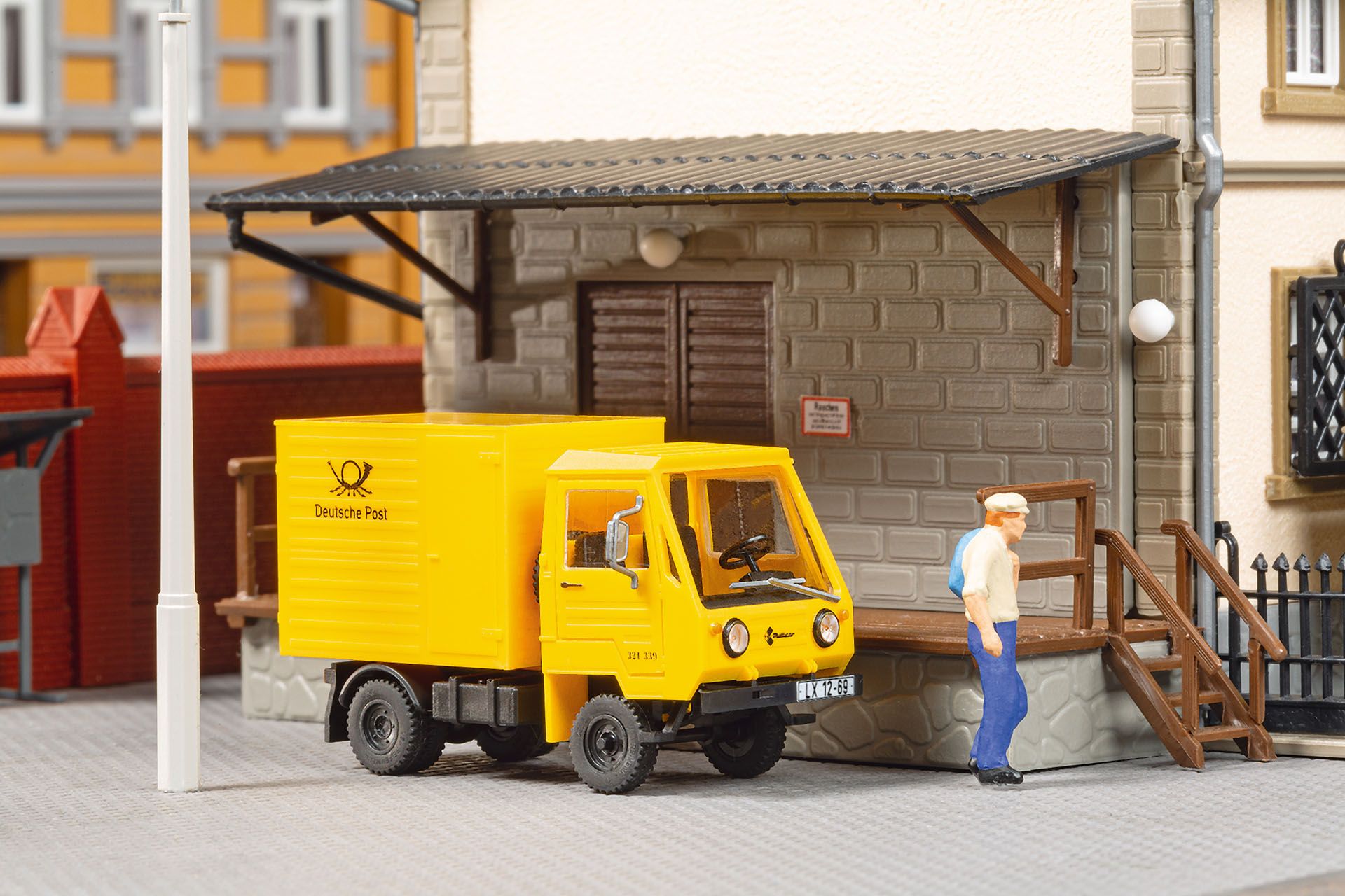 MA74212-1 Artikelname: M25 Kofferaufbau Post Originalhersteller:  Modelltyp: M25 von Auhagen im Maßstab: 1:87 Hersteller-Nr: 66048