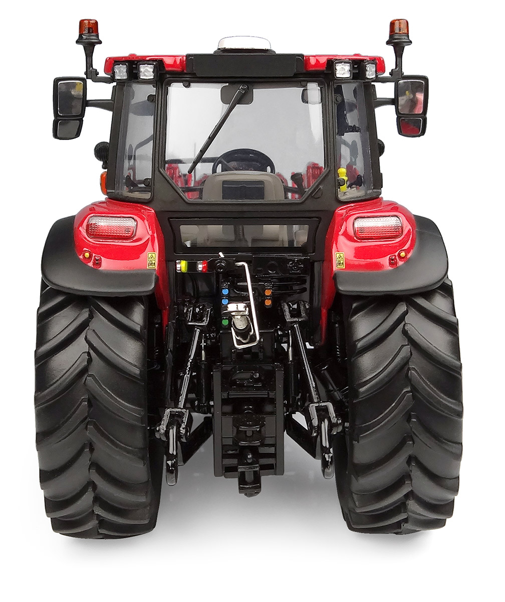 Case IH Farmall 120C mit L635 Frontlader (2025) Modell von Universal Hobbies 1:32