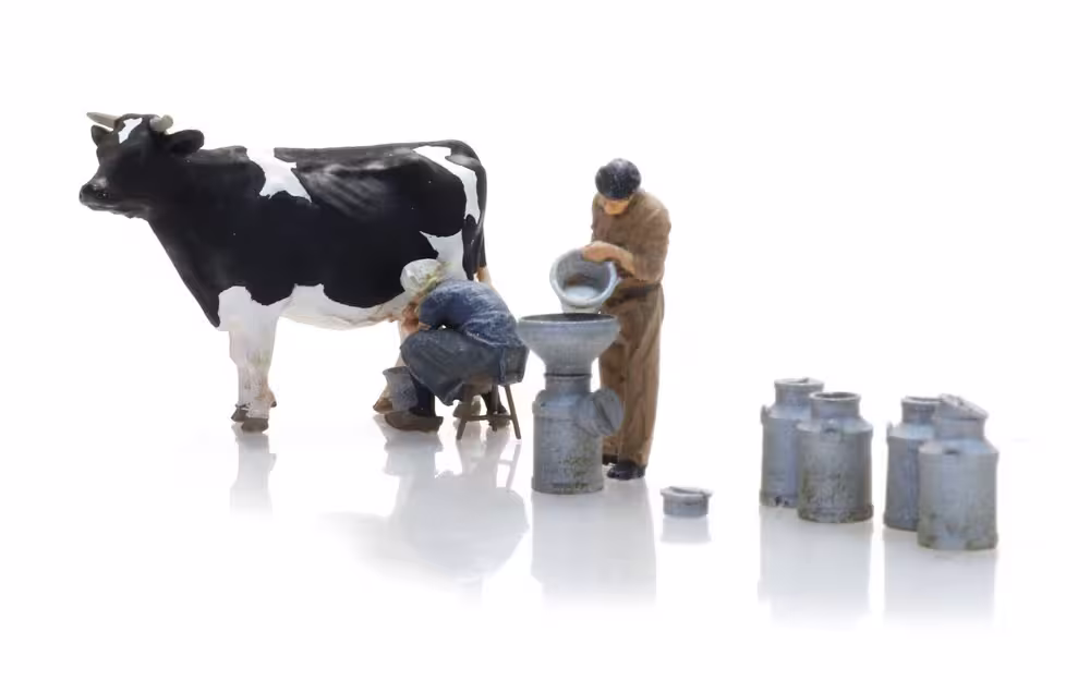 Figurenset Milchbauern mit Kuh Modell von Artitec 1:87 eilbote-onlineshop - Agrarfox