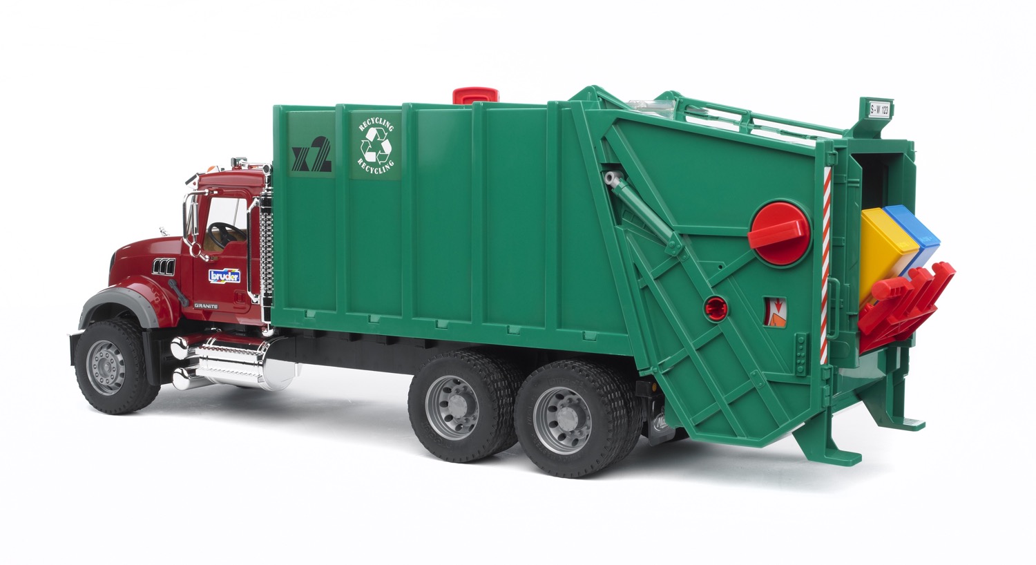 MACK Granite Müll-LKW