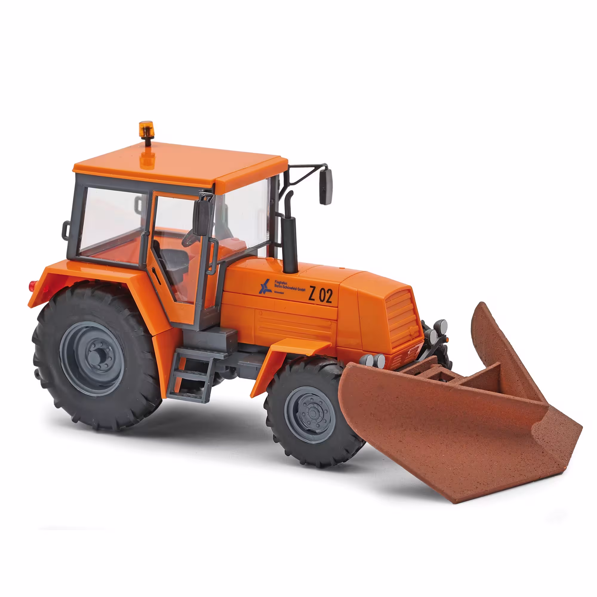 MA76356-1 Artikelname: Traktor Fortschritt ZT 323 A, Flughafen Berlin mit Schneepflug Originalhersteller: Fortschritt Modelltyp: ZT 323 von Busch im Maßstab: 1:87 Hersteller-Nr: 50425