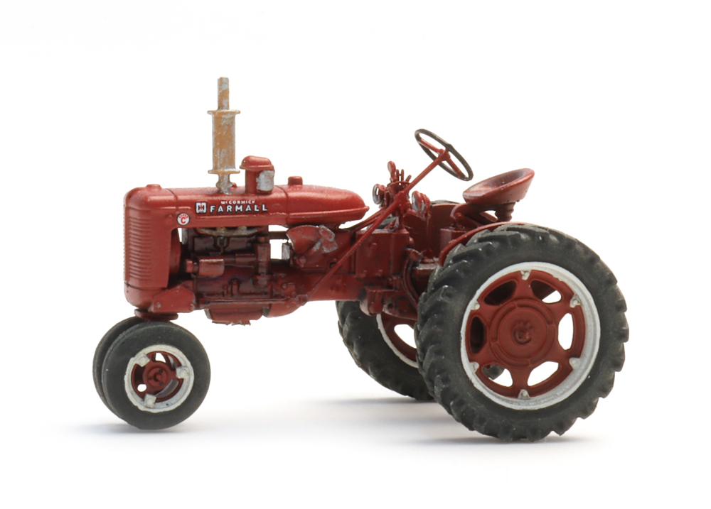 MA76293-1 Artikelname: Farmall C Reihenkulturtraktor Originalhersteller: Farmall Modelltyp: C von Artitec im Maßstab: 1:87 Hersteller-Nr: 387.708