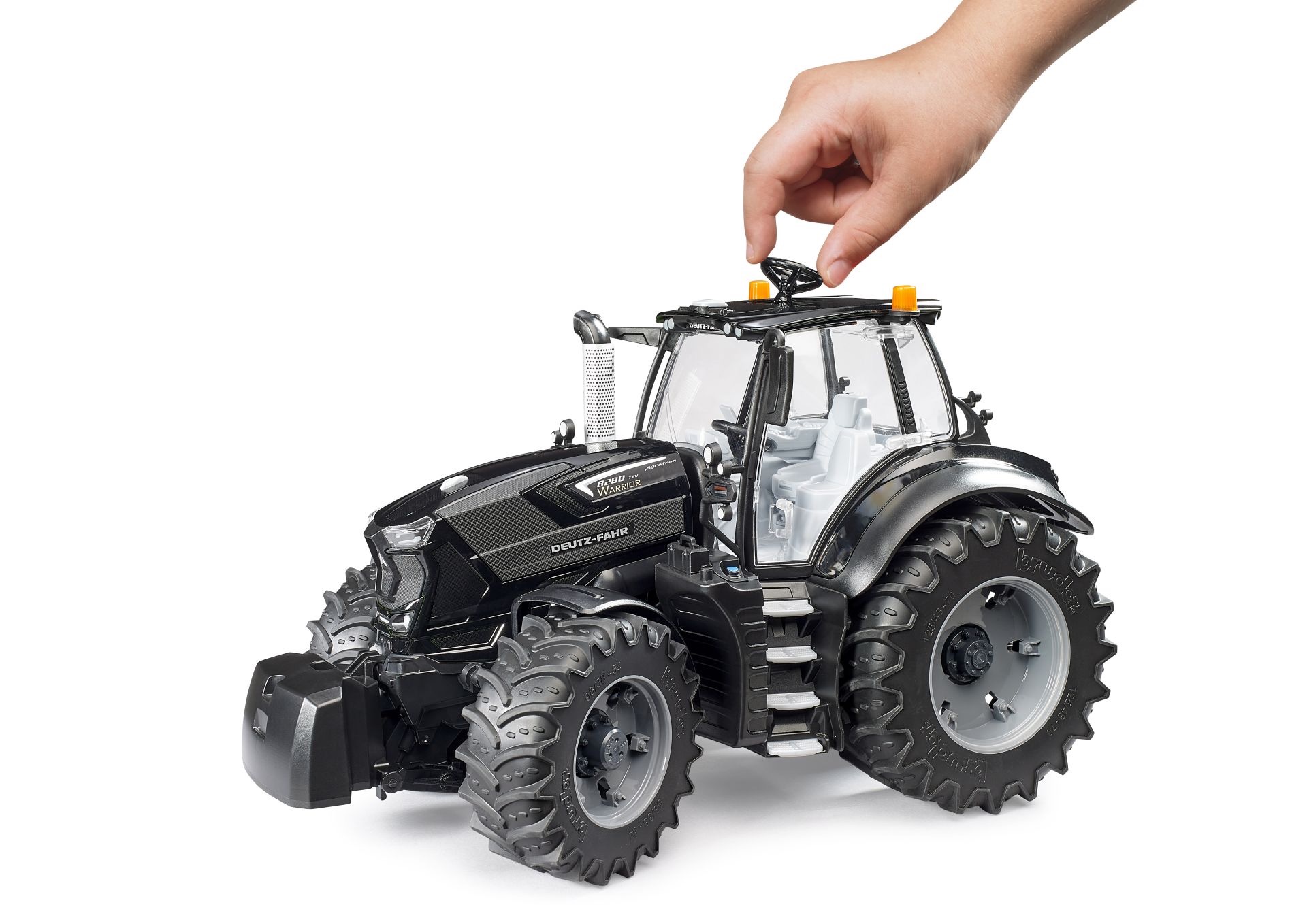 DEUTZ-FAHR 8280 TTV Warrior