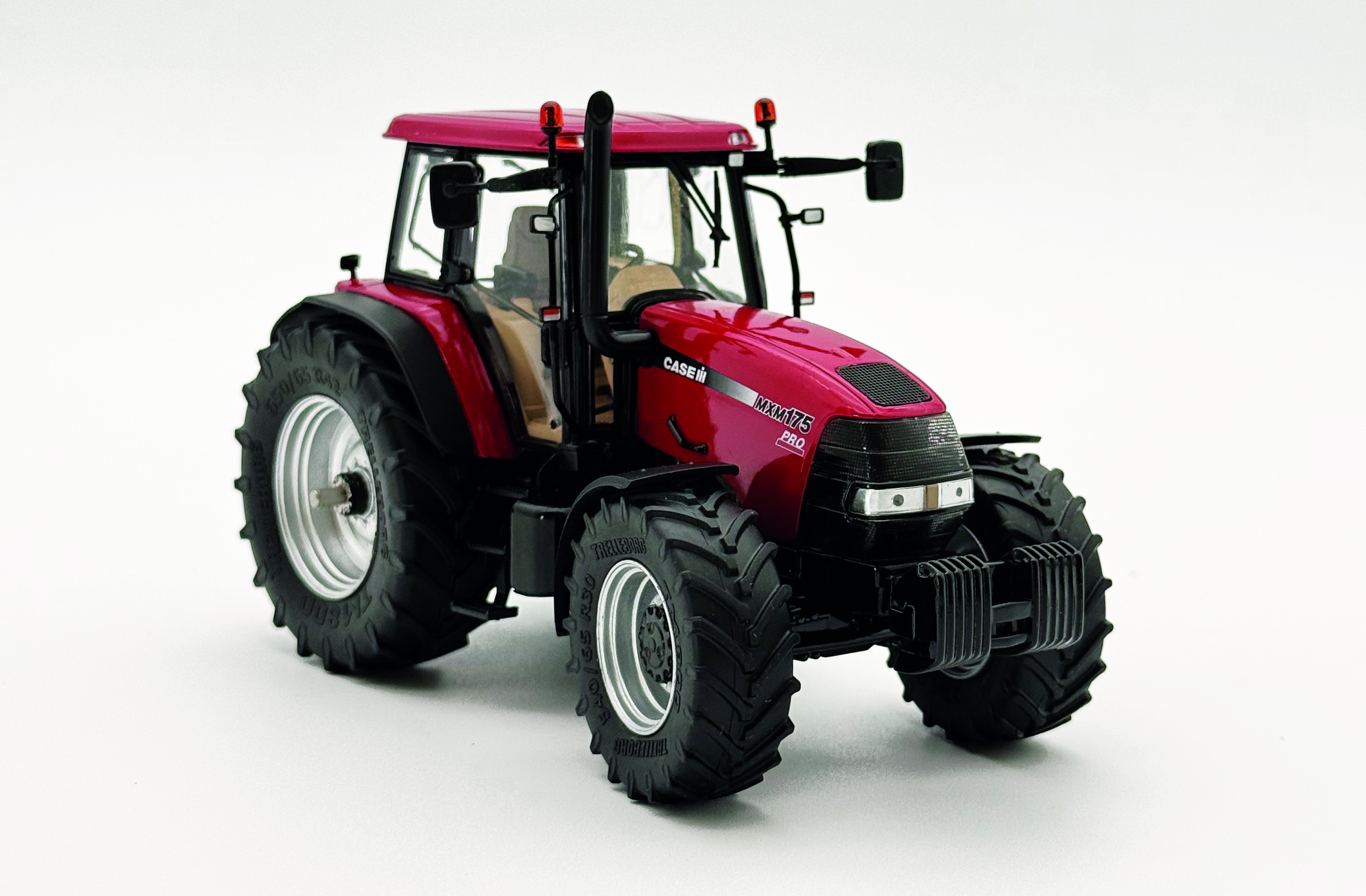 Case MXM 175 PRO mit Frontgewicht Modell von Ros 1:32